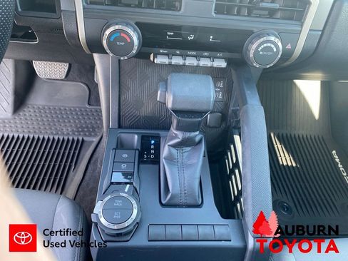 Certified 2024 Toyota Tacoma SR5 AWD/4WD image 40