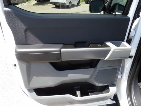 Used 2022 Ford F150 XLT w/ Trailer Tow Package RWD image 30