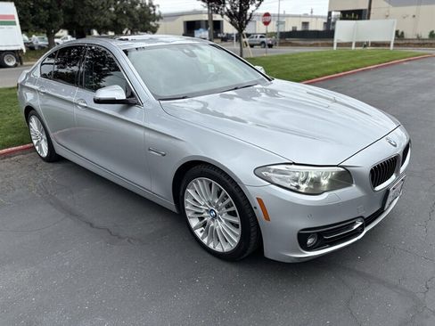 Used 2015 BMW 550i Sedan image 2
