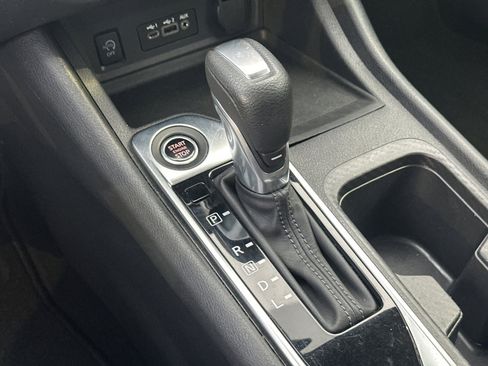 Used 2024 Nissan Sentra SV image 30