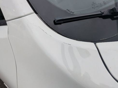 Used 2018 Jeep Renegade Latitude AWD/4WD image 15