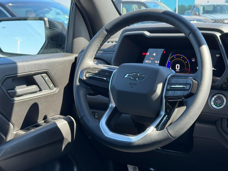 Used 2026 Chevrolet Colorado Trail Boss AWD/4WD image 12