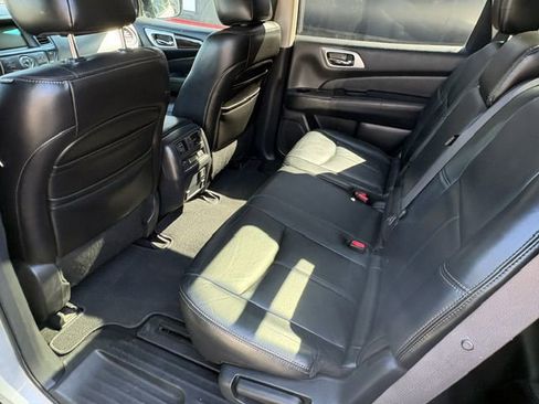 Used 2013 Nissan Pathfinder SL w/ SL Premium Pkg AWD/4WD image 10
