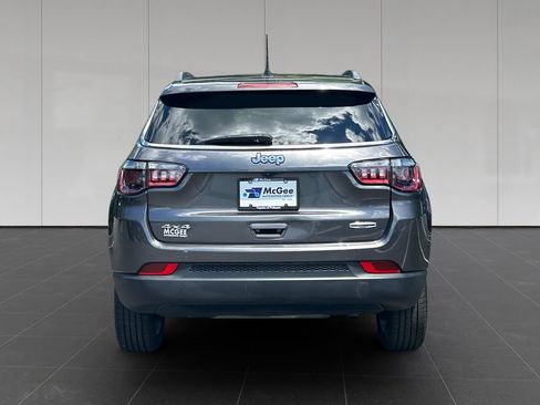 Used 2022 Jeep Compass Latitude AWD/4WD image 4
