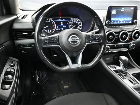 Used 2023 Nissan Sentra SV image 18