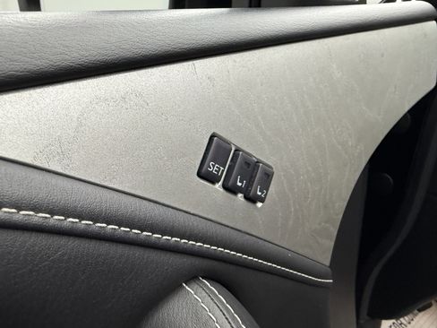 Used 2019 INFINITI QX80 Limited image 11