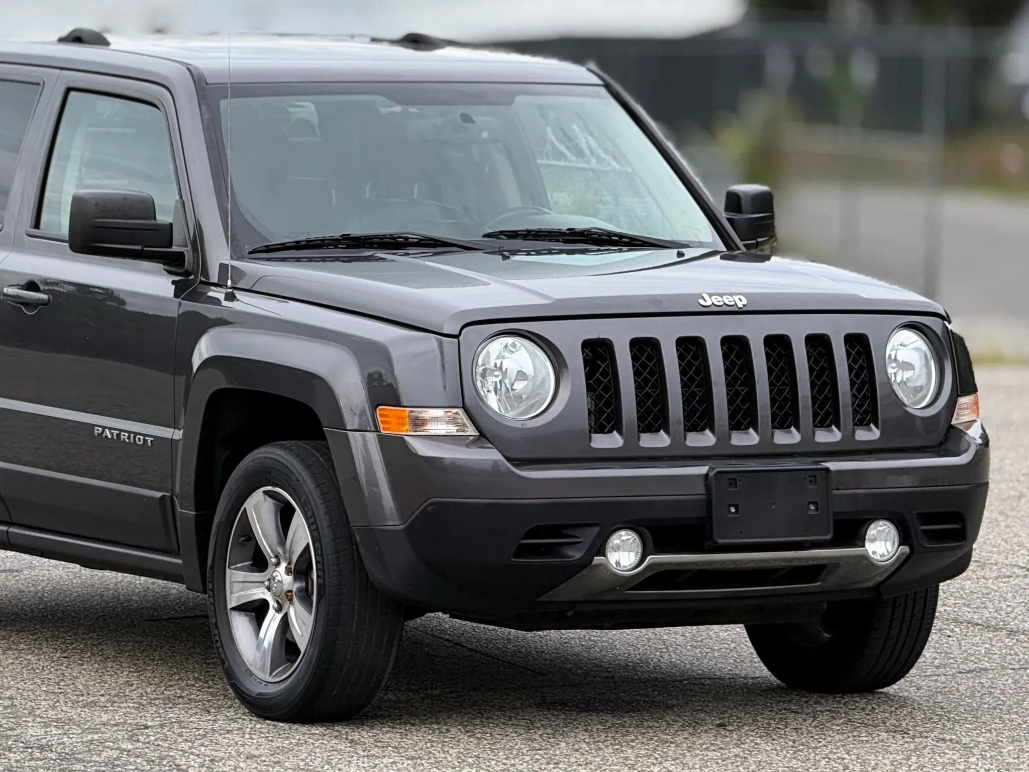 Used 2017 Jeep Patriot High Altitude AWD/4WD image 15