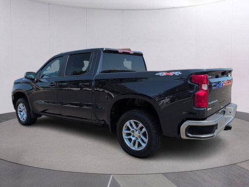 Used 2023 Chevrolet Silverado 1500 LT AWD/4WD image 5