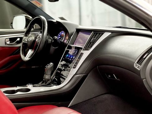 Used 2018 INFINITI Q60 Red Sport 400 w/ Sensory Package 3.0T Sport image 21