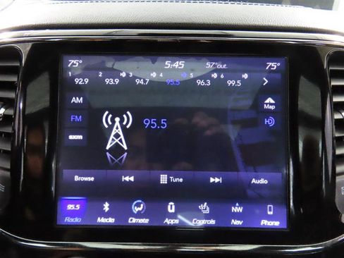 Used 2019 Jeep Grand Cherokee High Altitude image 24