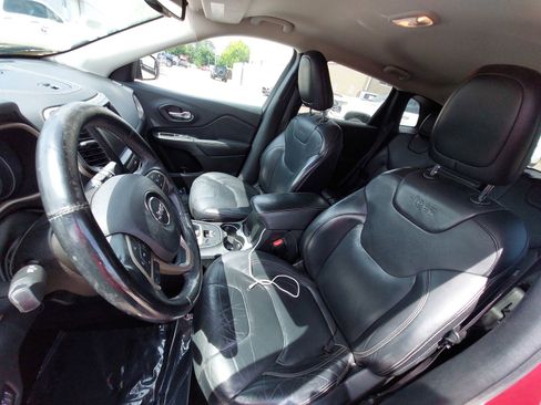 Used 2016 Jeep Cherokee Limited FWD image 15