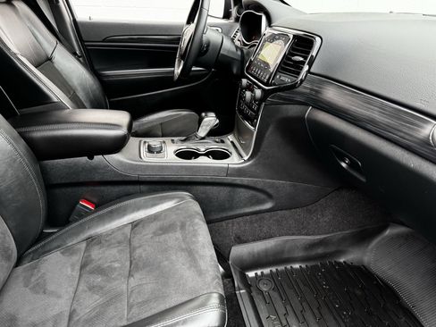 Used 2022 Jeep Grand Cherokee Altitude image 10