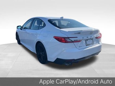 Used 2025 Toyota Camry SE image 5