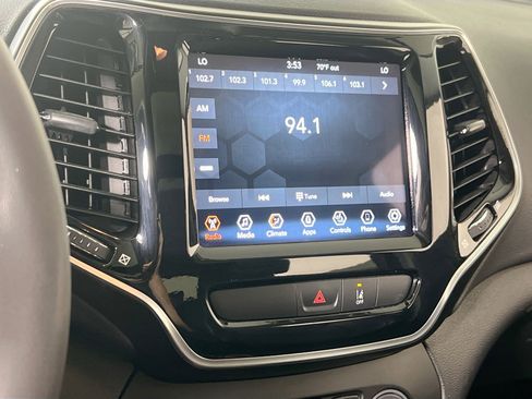 Used 2022 Jeep Cherokee Limited image 14