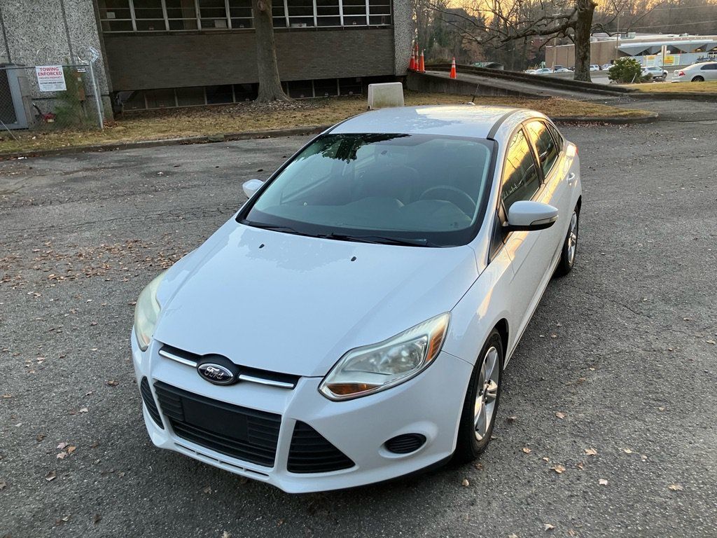 Used 2014 Ford Focus SE FWD image 1