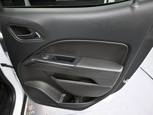 Used 2022 Chevrolet Colorado LT w/ Luxury Package image 27