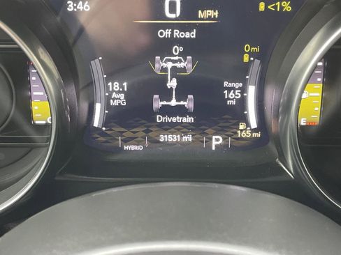 Used 2022 Jeep Wrangler Unlimited Sahara w/ Cold Weather Group AWD/4WD image 3
