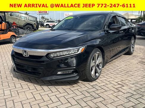Used 2019 Honda Accord Touring image 3
