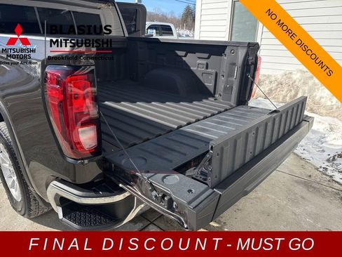Used 2022 GMC Sierra 1500 SLE image 52