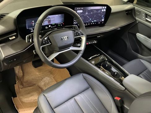 New 2026 Audi Q3 quattro 2.0T image 17