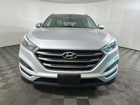 Used 2016 Hyundai Tucson SE w/ Option Group 02 AWD/4WD image 7