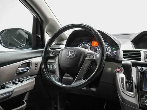 Used 2016 Honda Odyssey Touring Elite image 15