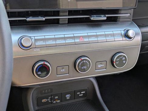 New 2026 Hyundai Kona SE image 15