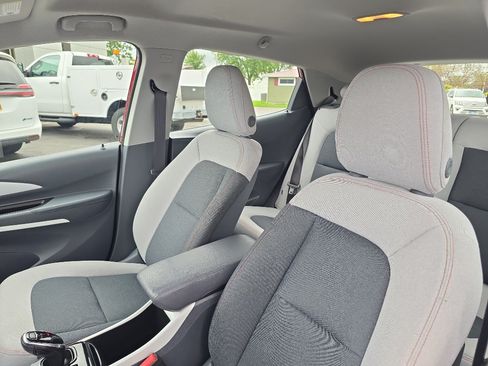 Used 2019 Chevrolet Bolt LT FWD image 13
