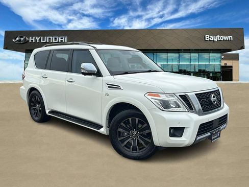 Used 2020 Nissan Armada Platinum w/ Captain's Chairs Package RWD image 1