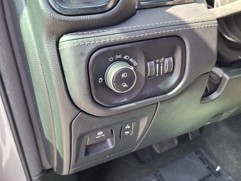 Used 2024 RAM 1500 Limited AWD/4WD image 10