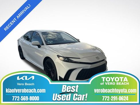 Used 2025 Toyota Camry SE w/ Multimedia Upgrade Package image 1