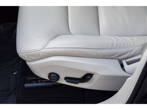 Certified 2023 Volvo XC60 B5 Plus w/ Protection Package Premier image 35