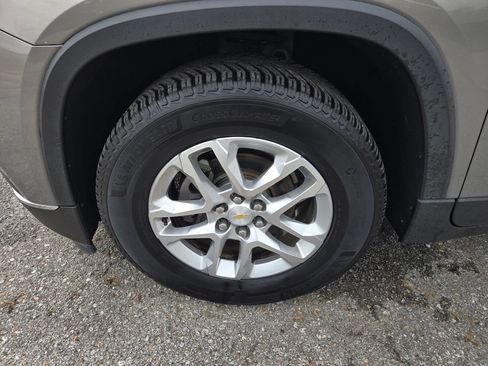 Used 2018 Chevrolet Traverse LT AWD/4WD image 10