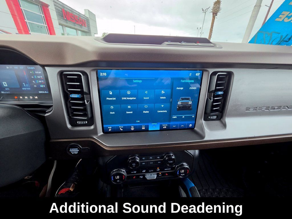 Used 2023 Ford Bronco Outer Banks AWD/4WD image 21