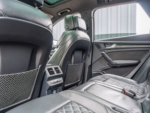 Used 2018 Audi SQ5 Prestige w/ Prestige Package image 36