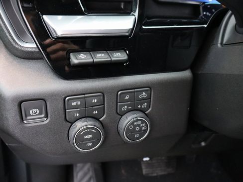 New 2026 Chevrolet Silverado 3500 High Country w/ Technology Package image 15