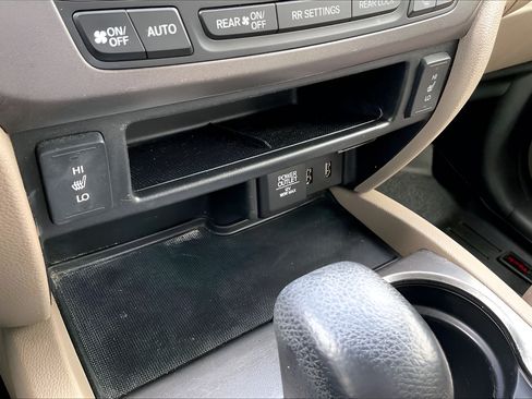 Used 2017 Honda Pilot EX-L image 23