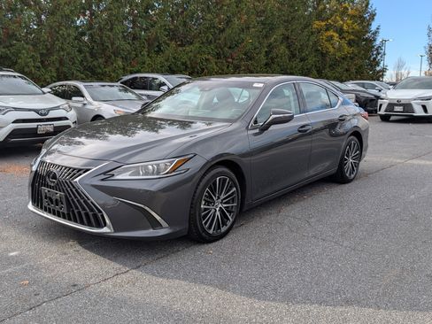 Certified 2025 Lexus ES 350 w/ Premium Package image 7