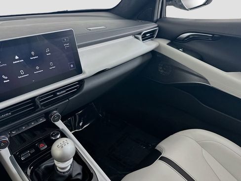 Used 2025 Lotus Emira image 23