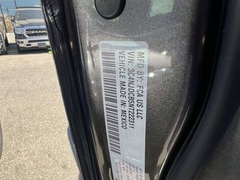 Used 2022 Jeep Compass Limited AWD/4WD image 19