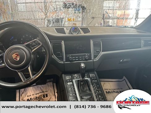 Used 2018 Porsche Macan image 20