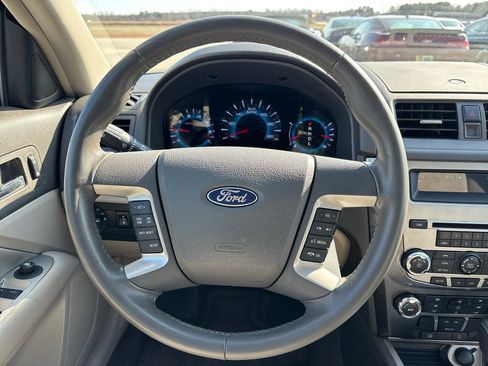 Used 2011 Ford Fusion SEL image 13