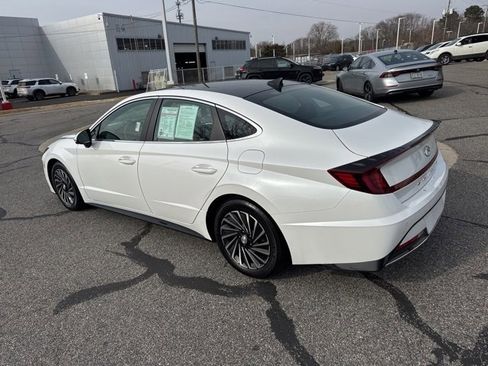 Used 2021 Hyundai Sonata Limited w/ Cargo Package image 9