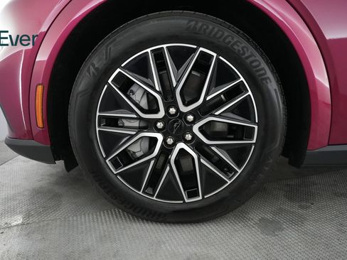 Used 2025 Ford Mustang Mach-E Premium RWD image 19