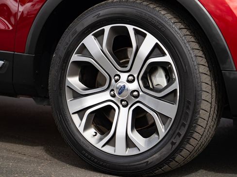 Used 2019 Ford Explorer Platinum image 7