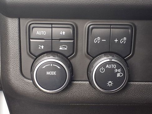 Used 2023 Chevrolet Tahoe LT AWD/4WD image 11
