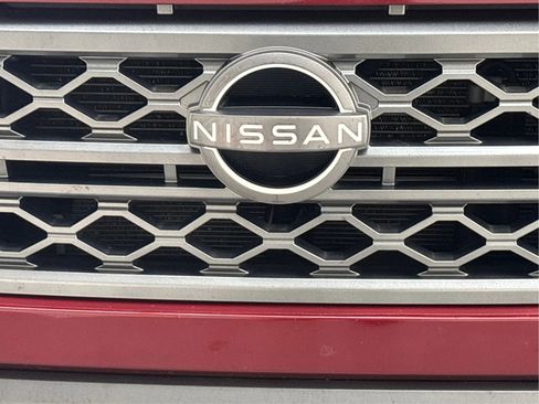 Used 2022 Nissan Frontier SV image 35