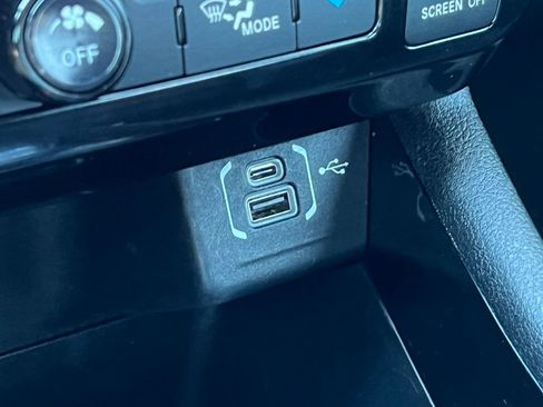 Used 2024 Jeep Compass Limited AWD/4WD image 23