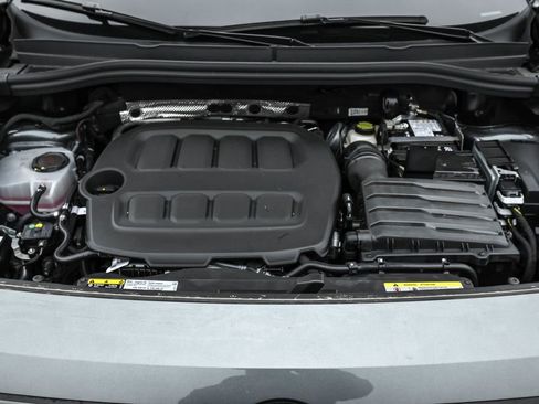 New 2025 Volkswagen Tiguan SE R-Line image 46