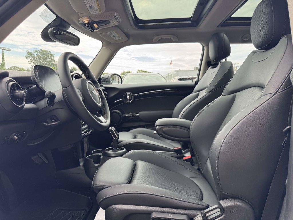 Used 2024 MINI Cooper S FWD image 12